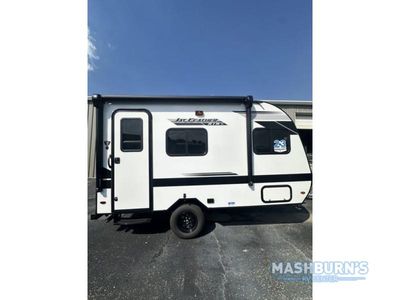 2026 Jayco Jay Feather Air SL — front three-quarter view