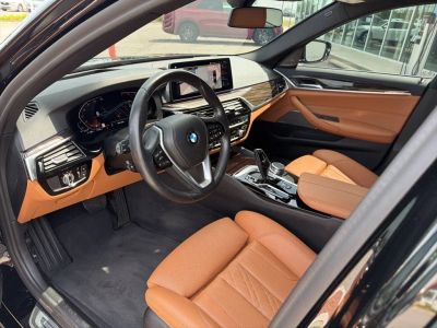 2021 BMW 5 Series - Photo 16