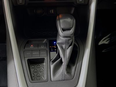 2024 Toyota RAV4 - Photo 20