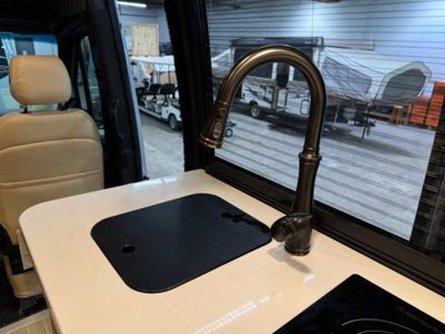 2025 Airstream Interstate - Photo 15