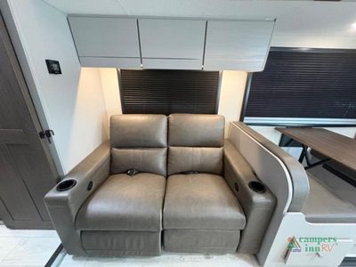 2026 Coachmen RV Entourage - Photo 25