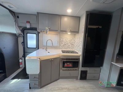 2026 Coachmen RV Entourage - Photo 10