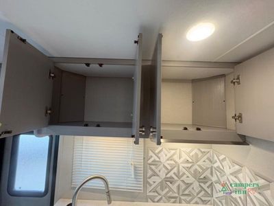 2026 Coachmen RV Entourage - Photo 11