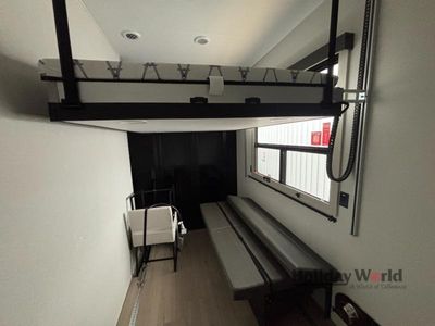 2026 Grand Design Momentum — photo 19 view