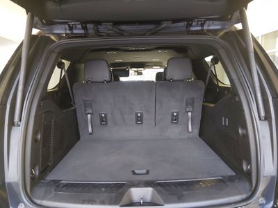 2024 Chevrolet Suburban - Photo 11