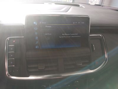 2024 Chevrolet Suburban - Photo 18
