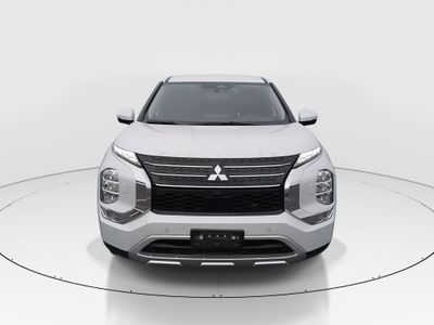 2024 Mitsubishi Outlander Plug-In Hybrid — side profile view