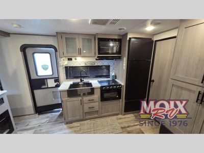 2023 Dutchmen RV Coleman Lantern Series - Photo 6