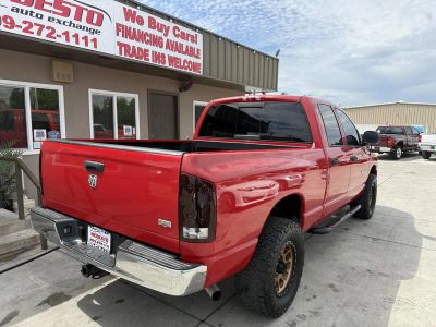 2005 Dodge Ram 1500 — rear three-quarter view