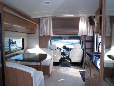2015 Itasca Navion - Photo 16
