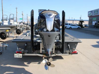 2025 Mamba 227VX — rear three-quarter view