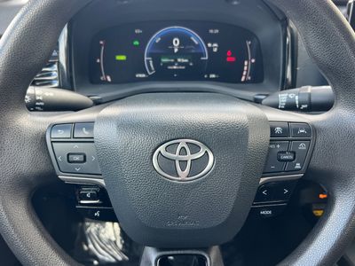 2025 Toyota Camry - Photo 23