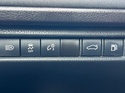 2025 Toyota Camry - Photo 28