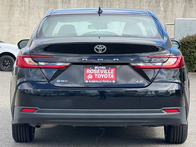 2025 Toyota Camry - Photo 8