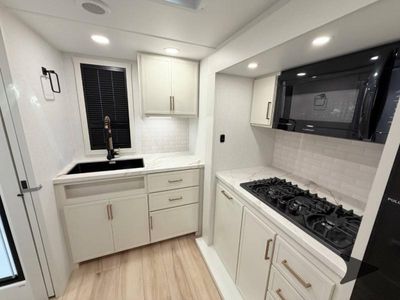 2026 Brinkley Model Ix — photo 13 view