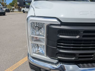 2025 Ford F-350SD — photo 10 view