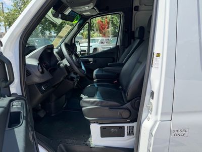 2025 Mercedes-Benz Sprinter Cargo Van — photo 16 view