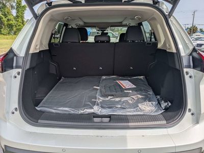 2026 Nissan Rogue — photo 12 view