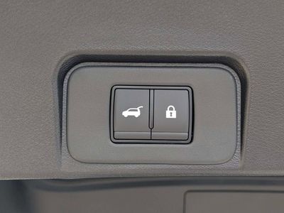 2026 Nissan Rogue — photo 13 view
