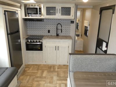 2022 Shasta RVs Shasta - Photo 6