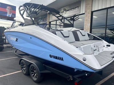 2024 Yamaha 252XE — photo 14 view