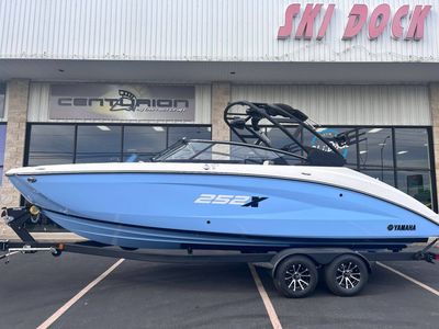 2024 Yamaha 252XE — photo 12 view
