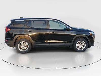 2024 GMC Terrain — photo 8 view