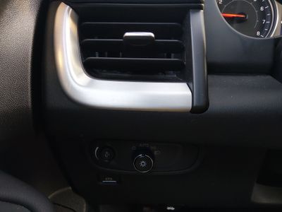 2024 GMC Terrain — photo 12 view