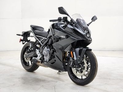 2025 Suzuki GSX-8R - Photo 1
