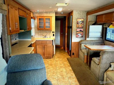 2006 Winnebago Voyage — interior view