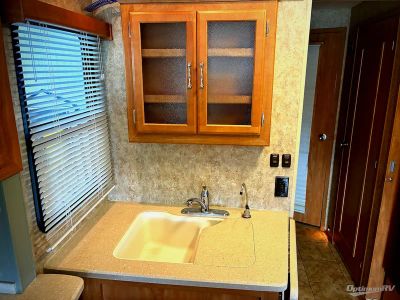 2006 Winnebago Voyage — photo 11 view