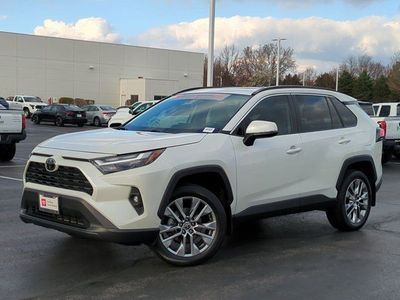 2022 Toyota RAV4 - Photo 2
