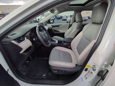 2022 Toyota RAV4 - Photo 8