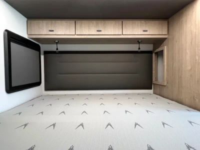 2026 Grand Design LINEAGE SERIES M — photo 15 view