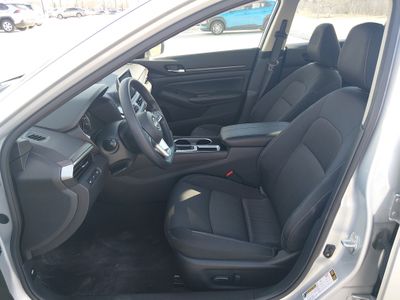 2024 Nissan Altima — photo 17 view