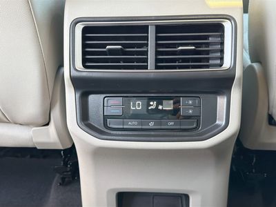2026 Volkswagen Atlas — photo 19 view