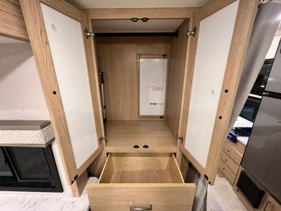 2026 Thor Motor Coach CHATEAU - Photo 26