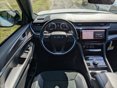 2026 Jeep Grand Cherokee - Photo 17