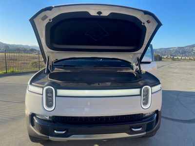 2022 Rivian R1S - Photo 11