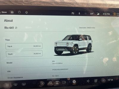 2022 Rivian R1S - Photo 25