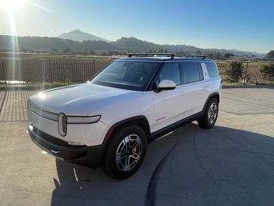 2022 Rivian R1S - Photo 1