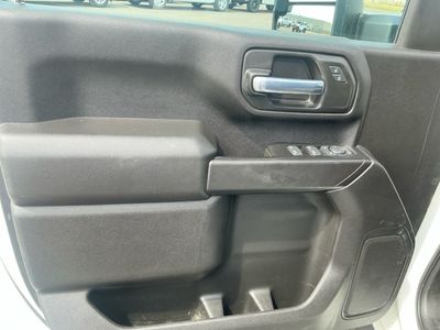 2024 Chevrolet Silverado 2500HD — photo 15 view