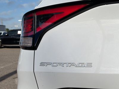 2024 Kia Sportage — photo 10 view