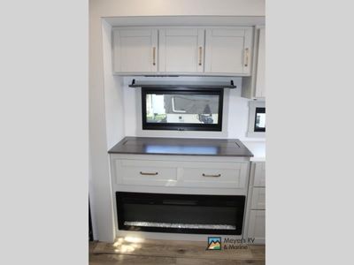 2026 Brinkley Model Z - Photo 17
