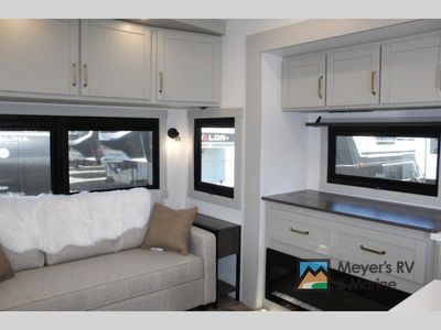 2026 Brinkley Model Z - Photo 15