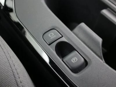 2024 Toyota Corolla — photo 13 view