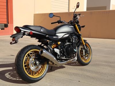 2025 Kawasaki Z900RS SE ABS - Photo 4