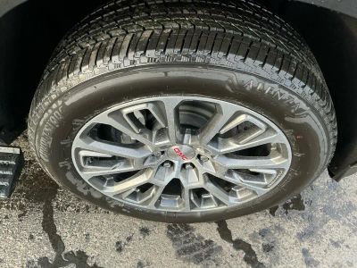 2026 GMC Yukon - Photo 22