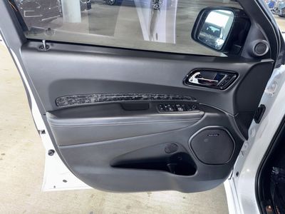 2023 Dodge Durango — photo 17 view