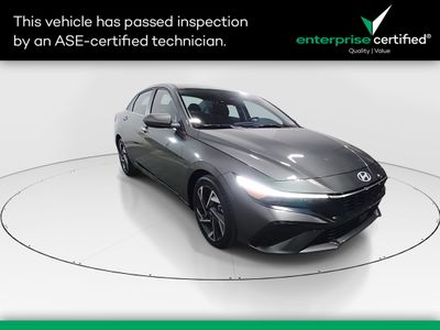 2025 Hyundai Elantra - Photo 1